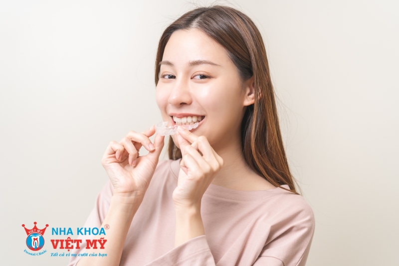 Niềng răng không mắc cài Invisalign